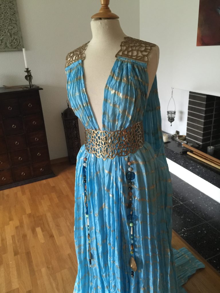 daenerys targaryen dress qarth