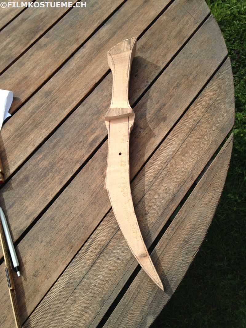 filmkostueme.ch_tauriel_daggers_wip06